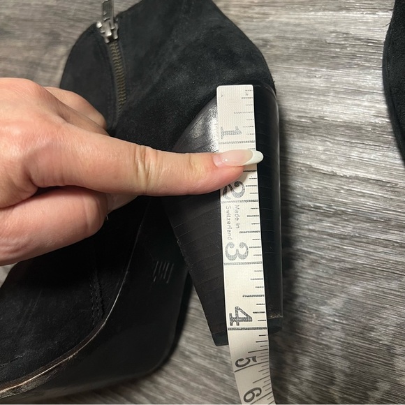 Frye Madeline Short Black Suede Leather Southwestern Heeled Ankle Bootie, sz 9 - Picture 5 of 16